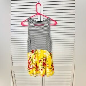 Staccato Striped and Floral Sleeveless Tank Top Size L